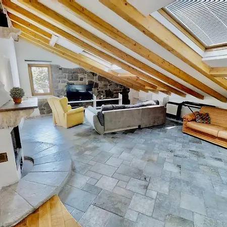 Triestevillas Brand New Attic - Old Town Apartment